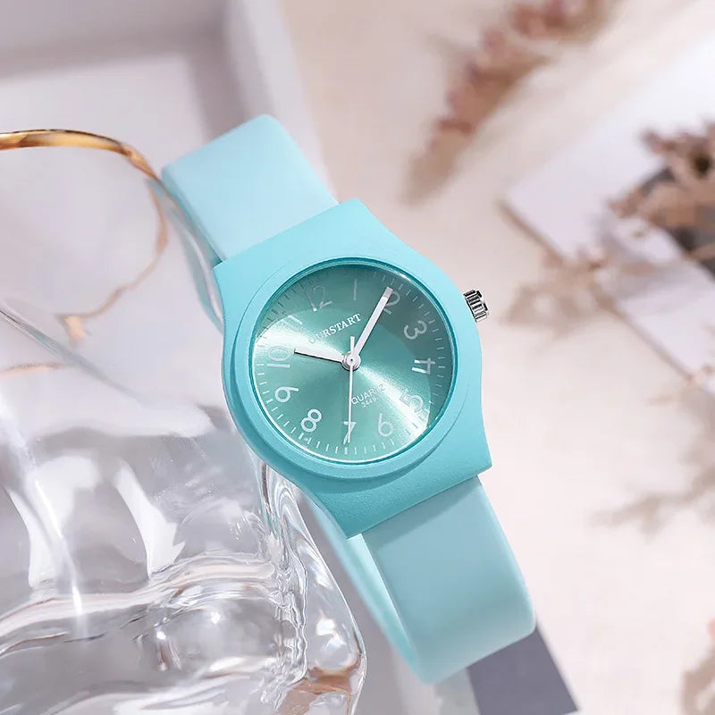 FREE SHIPPING/ 2024 Brand Silicone Strap Quartz Watch for Women Casual Fashion Luxury Ladies