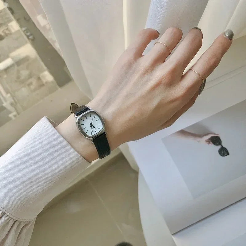 FREE SHIPPING /High Quality Ladies Casual Bracelet Watches Women's Simple Vintage