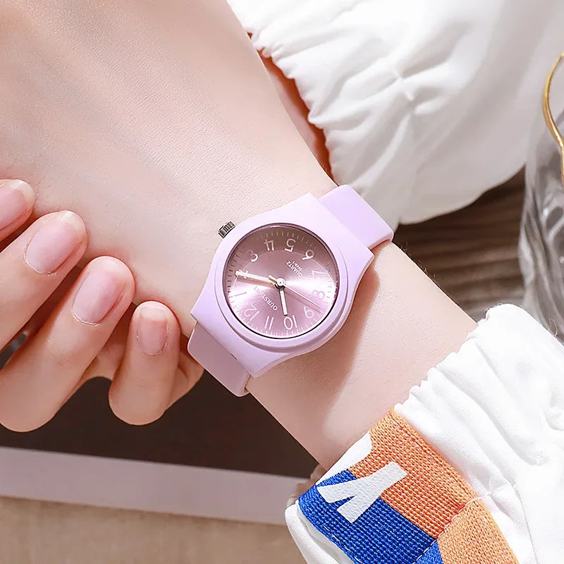 FREE SHIPPING/ 2024 Brand Silicone Strap Quartz Watch for Women Casual Fashion Luxury Ladies